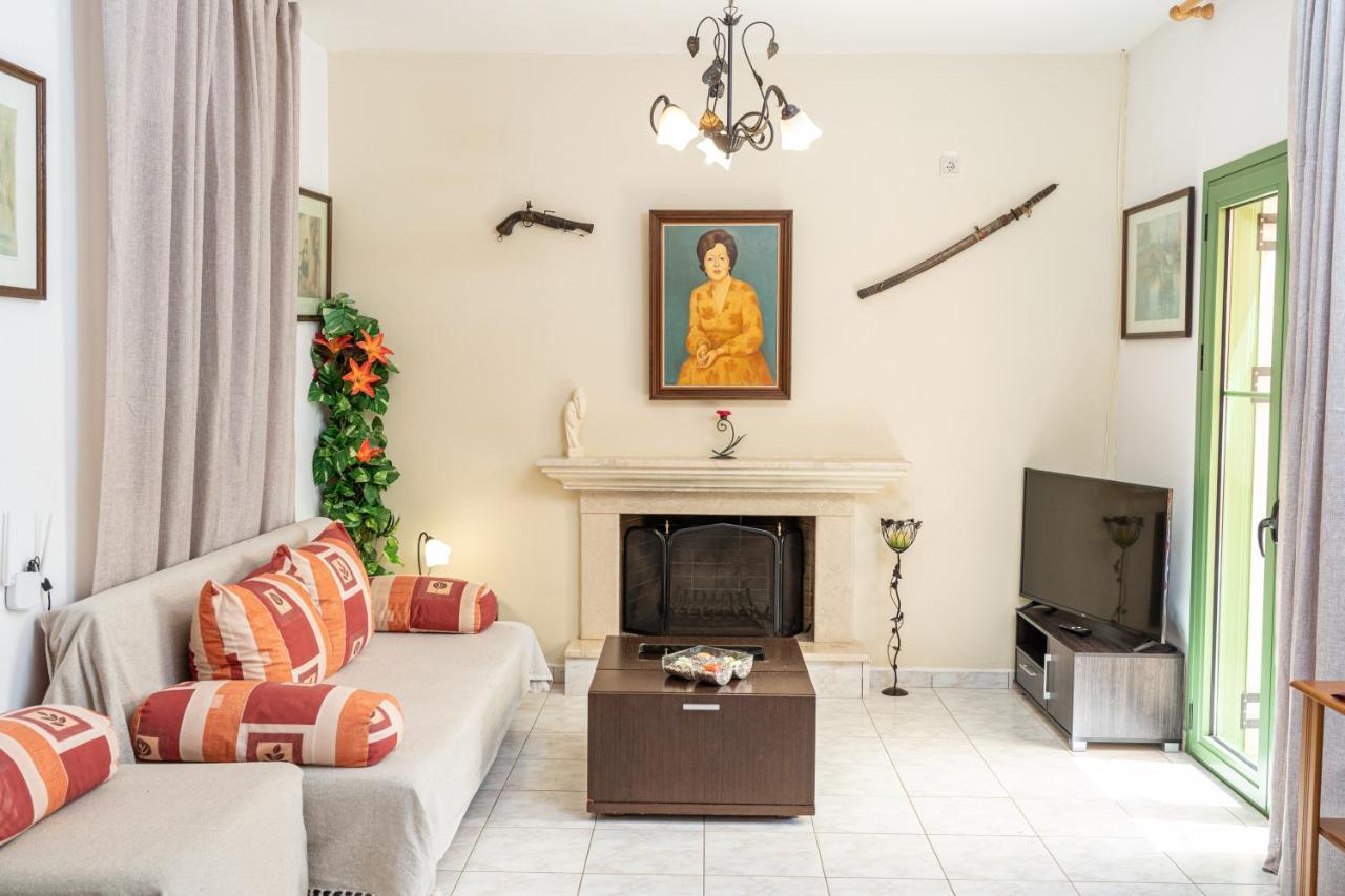 Monambeles Villas สโวโรนาตา ภายนอก รูปภาพ