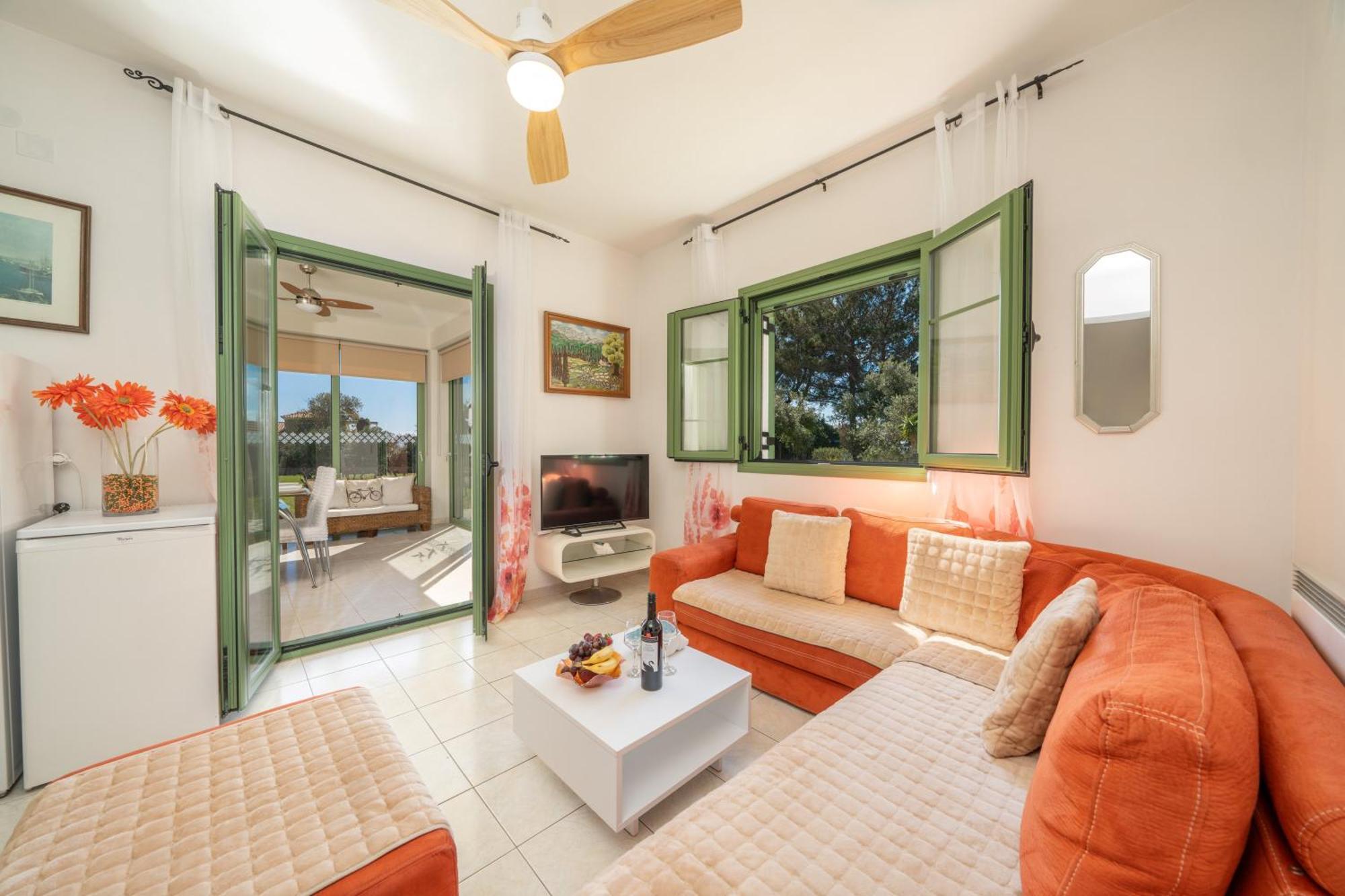 Monambeles Villas สโวโรนาตา ภายนอก รูปภาพ