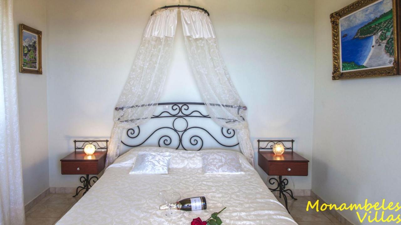 Monambeles Villas สโวโรนาตา ภายนอก รูปภาพ