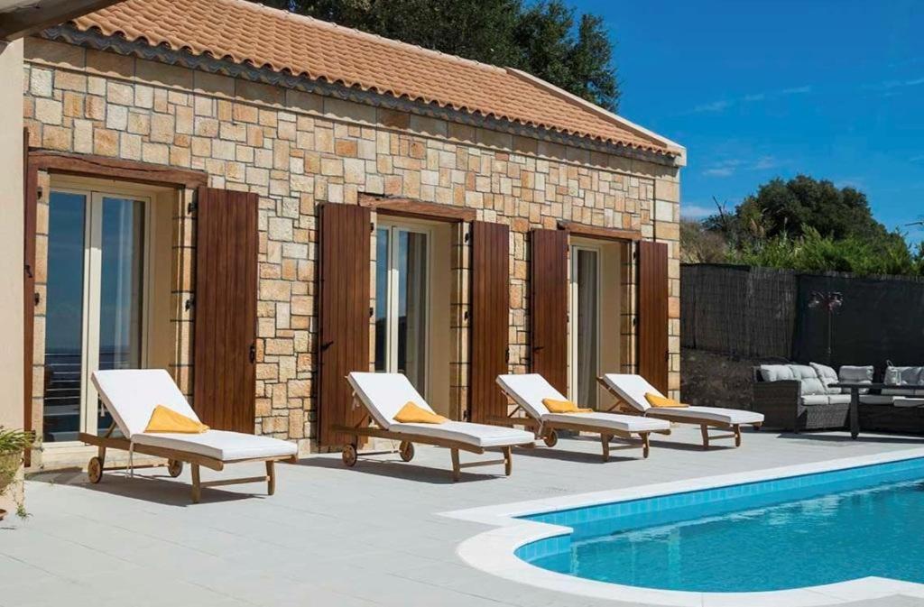 Monambeles Villas สโวโรนาตา ภายนอก รูปภาพ